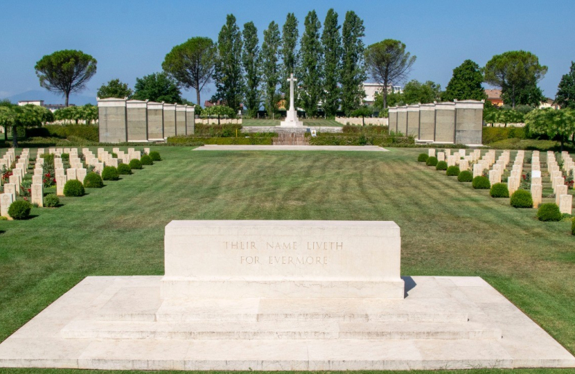 Italian war graves
